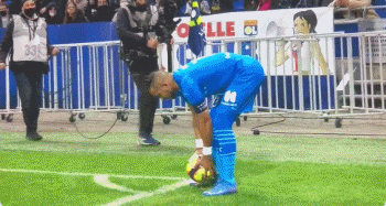 杨溢打出战略性意义！连进三分+灵活组织，解压徐杰并盘活胡明轩