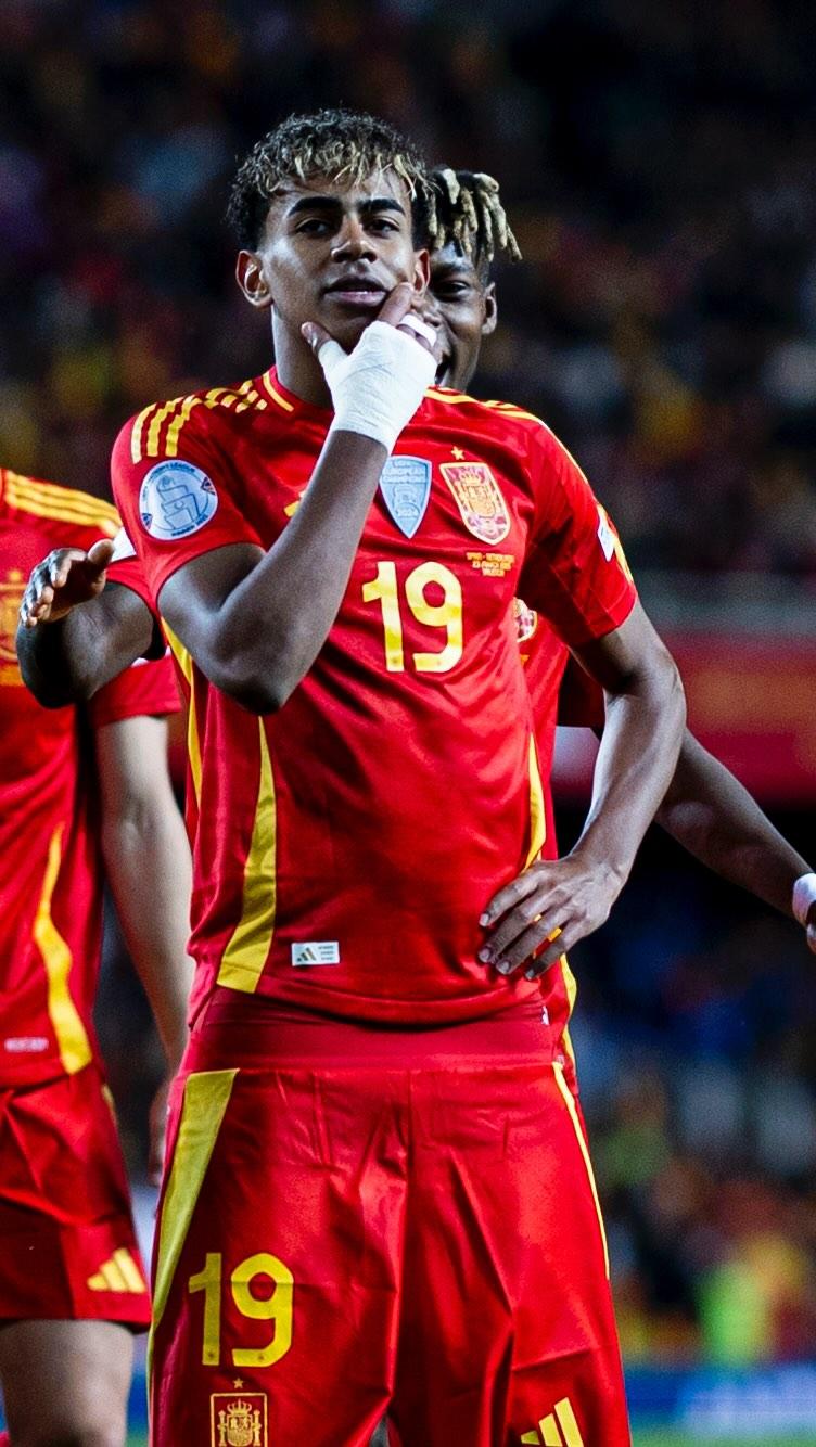 武汉女足vs东孟加拉女足首发：王霜领衔，奥乌苏先发