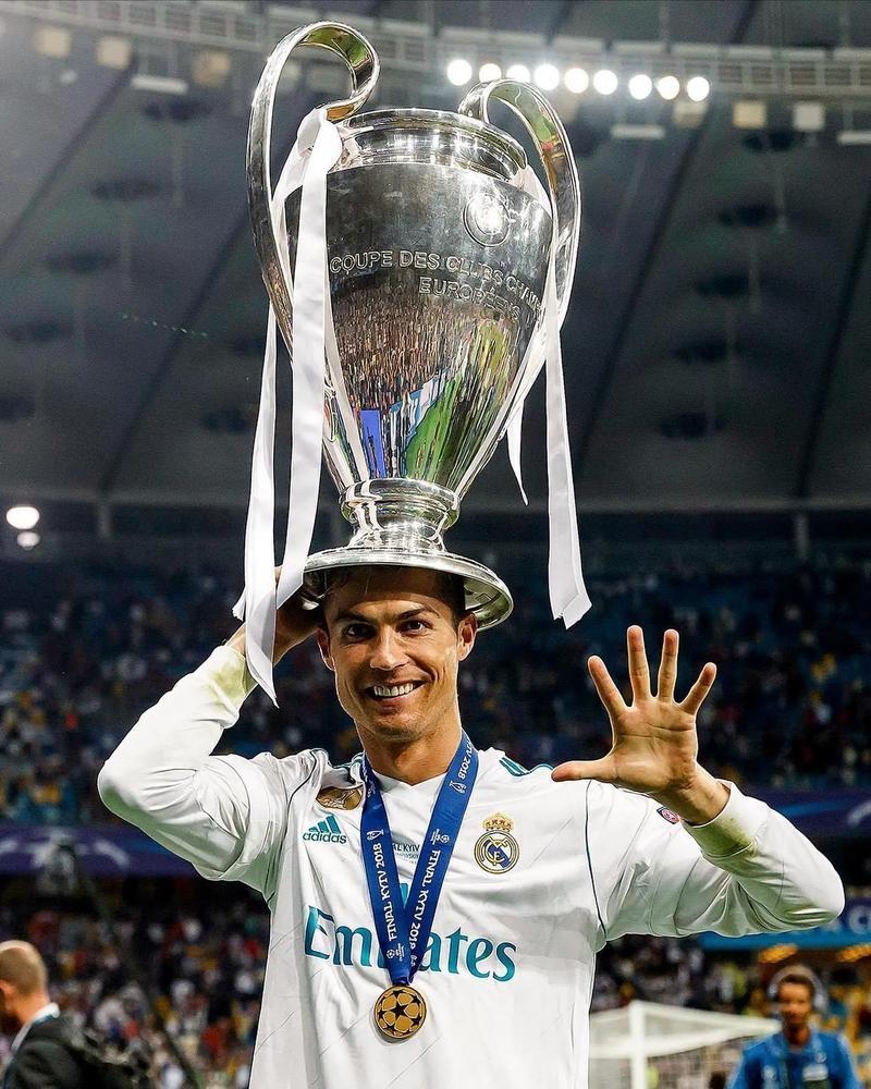 官方：阿根廷国家队征召圣吉罗斯后卫凯文-麦卡利斯特