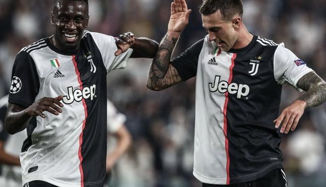 美媒预测本赛季入选全明星概率：里夫斯73%，詹姆斯69%