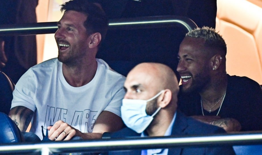 费尔斯成历史上最年轻达成5次单场20+的后卫